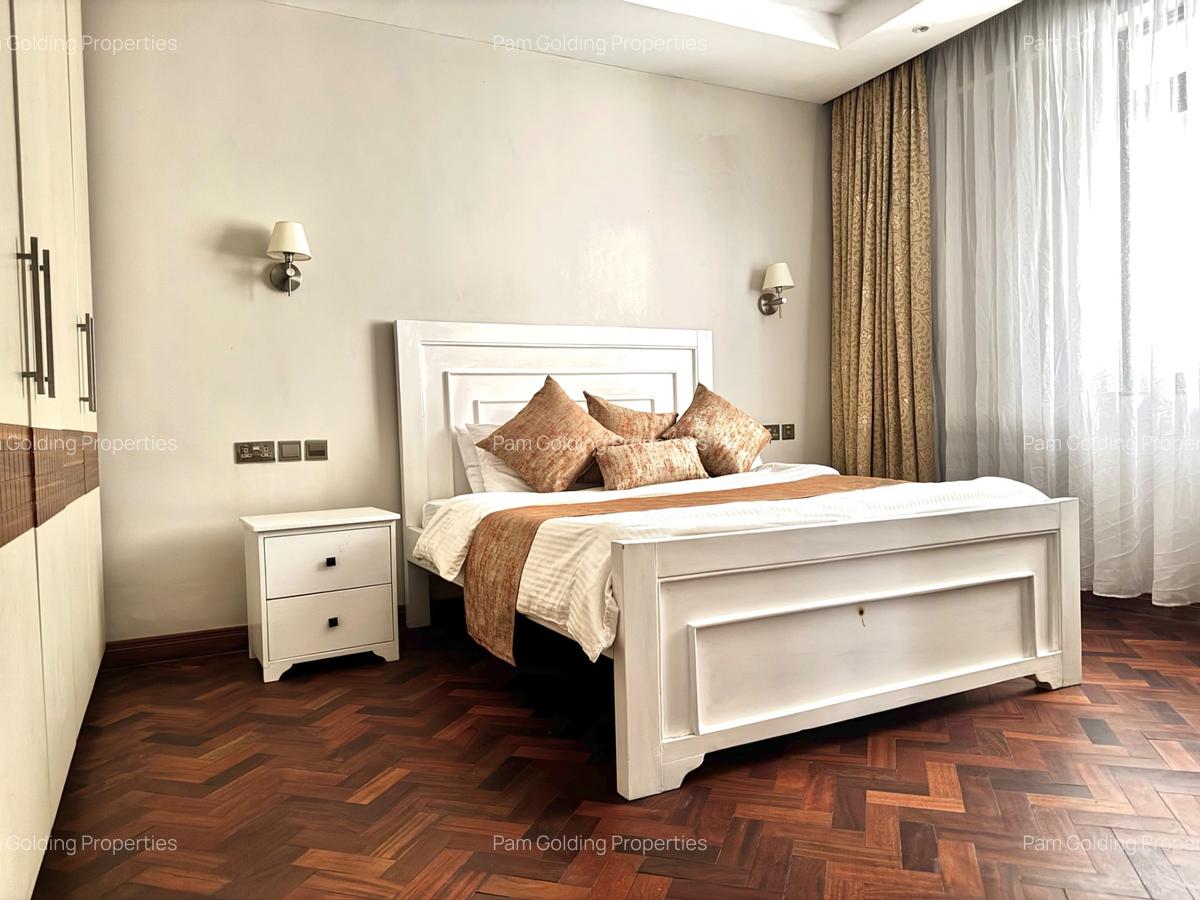 Furnished 4 Bed Apartment with En Suite in Riverside - 10