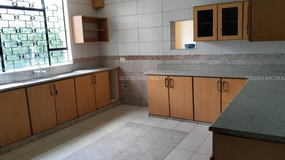 6 Bed Townhouse with En Suite in Karen - 14