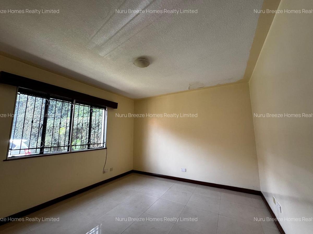 4 Bed Townhouse with En Suite in Westlands Area - 14