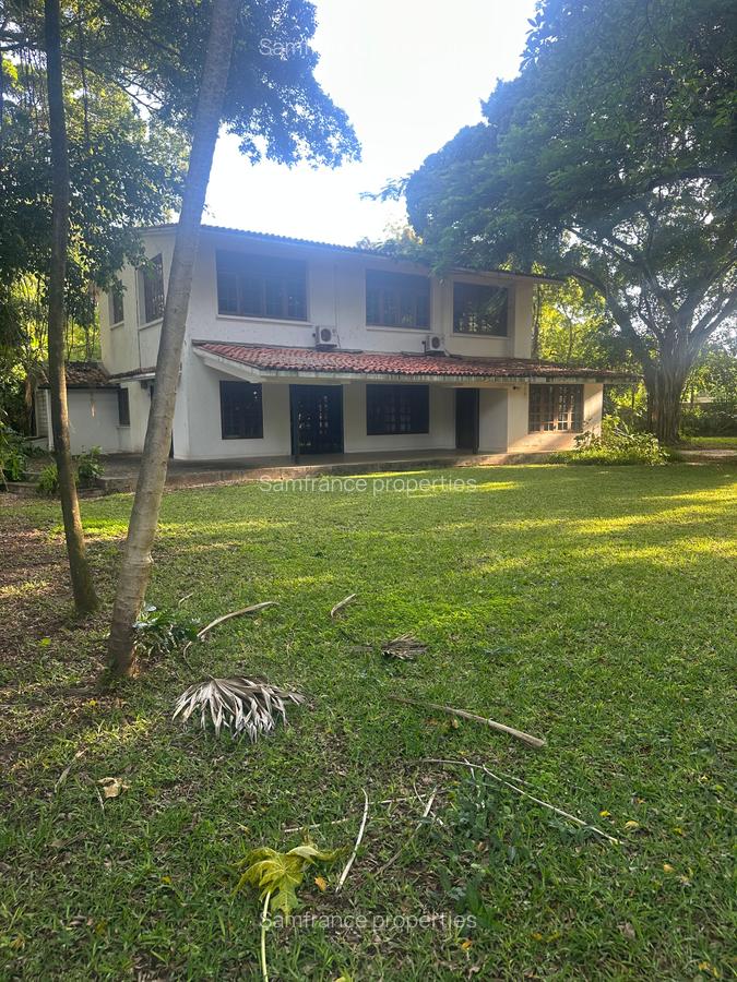 4 Bed Townhouse with En Suite at Moyne Drive - 10