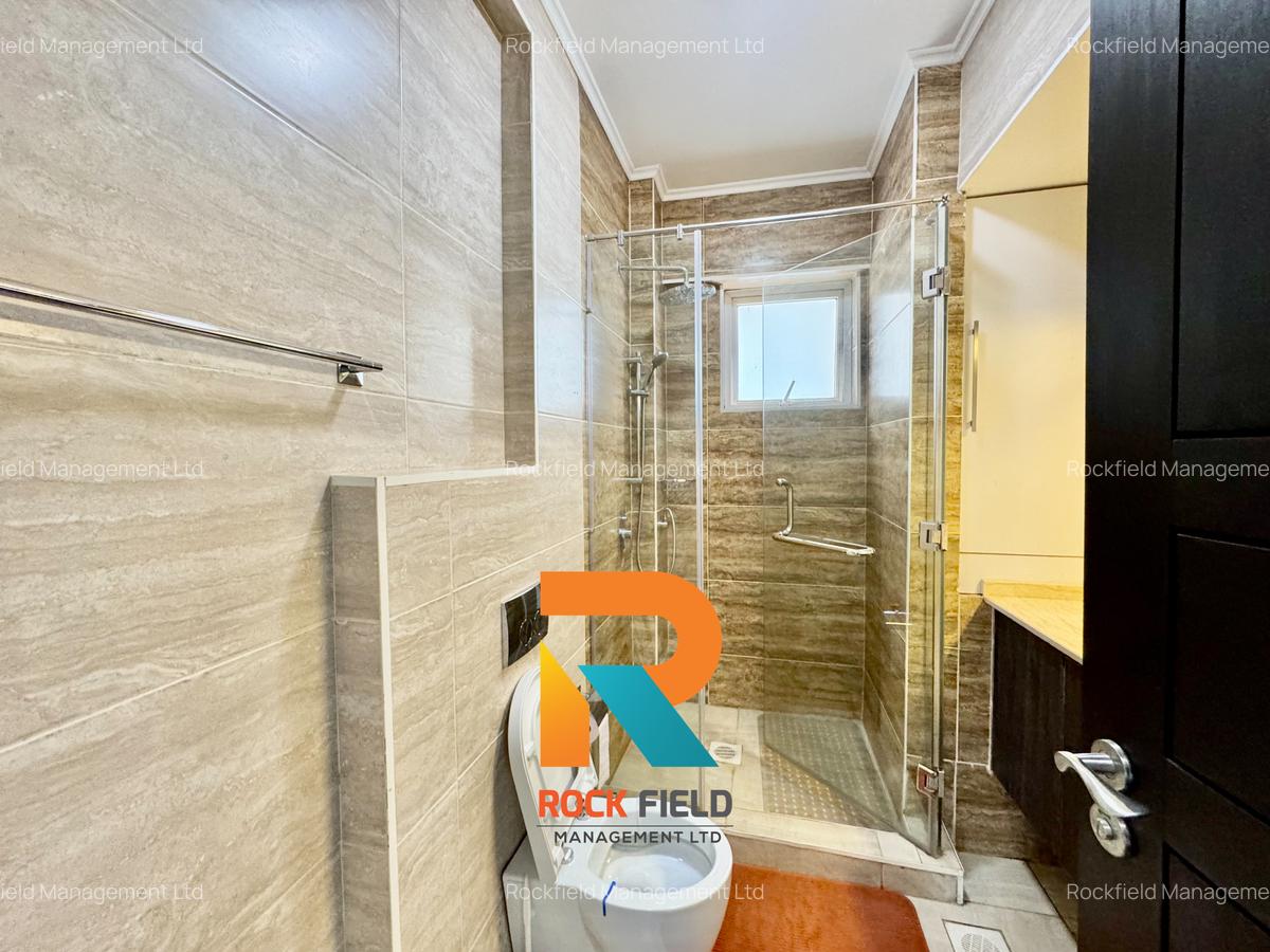 Furnished 3 Bed Apartment with En Suite in Riverside - 16