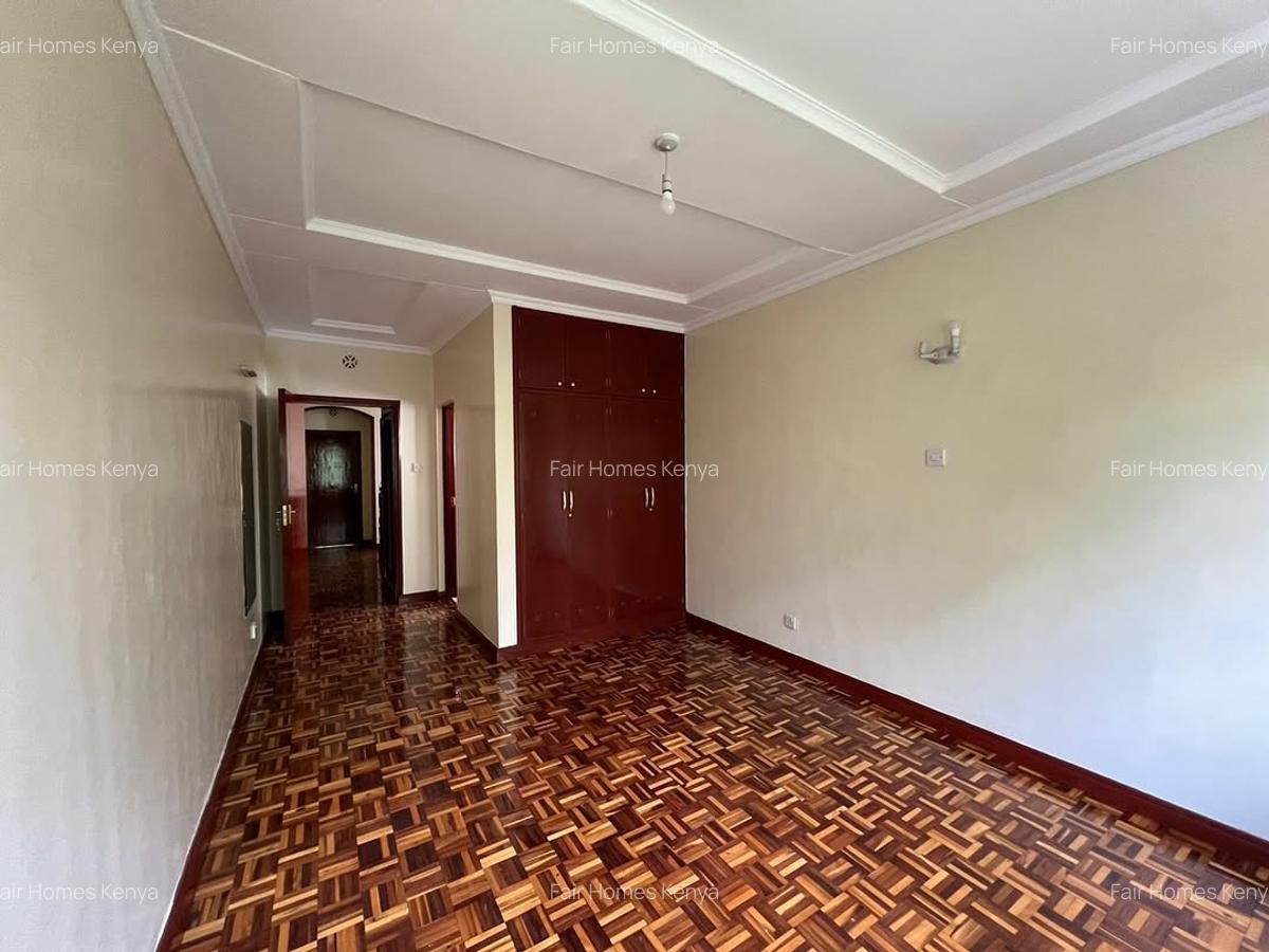 4 Bed Townhouse with En Suite at Hatheru Road - 7