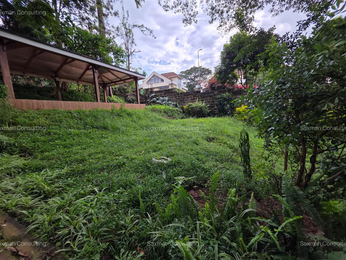 4 Bed House with En Suite in Lavington - 5