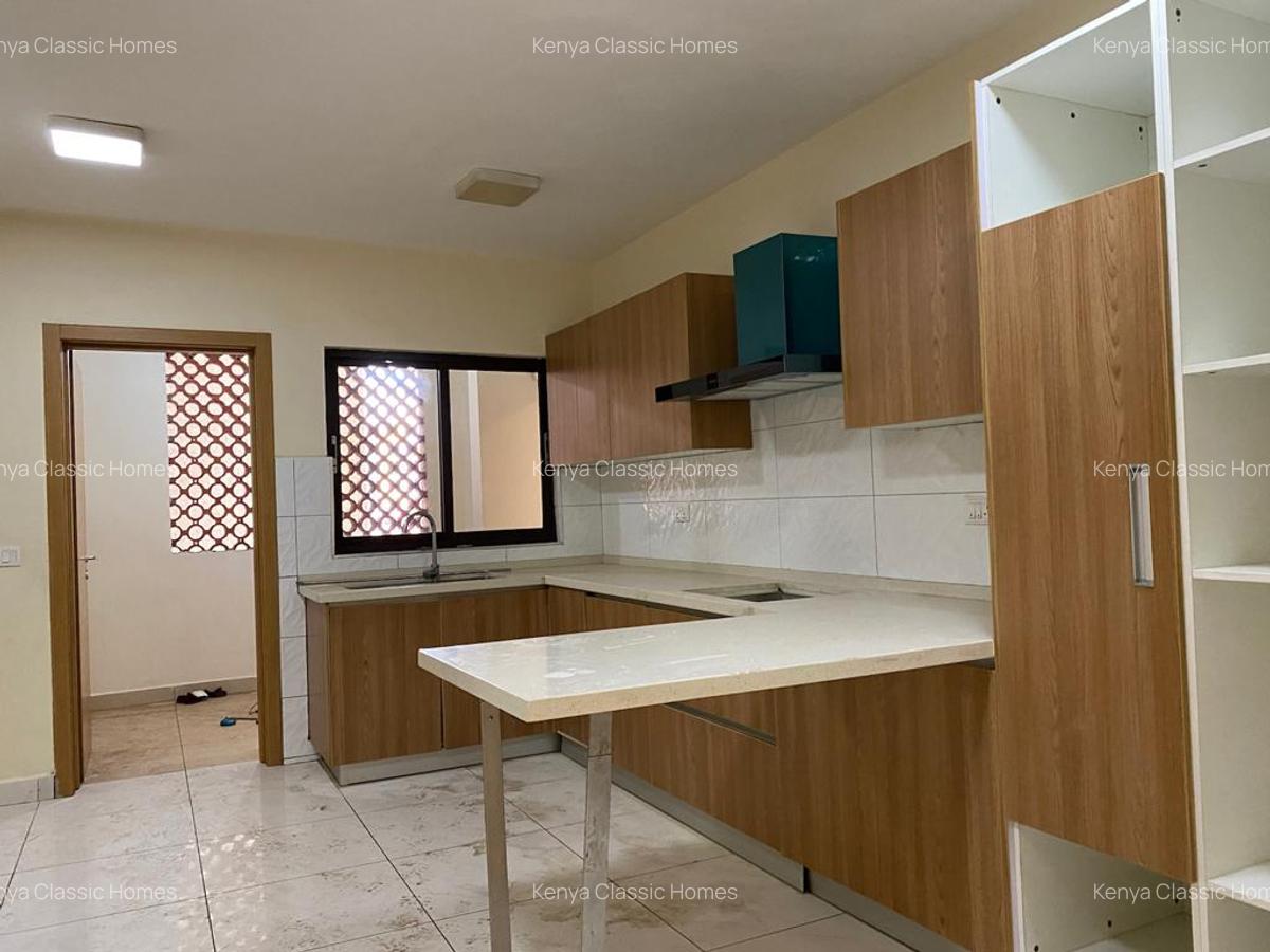 3 Bed Apartment with En Suite at Kilimani - 5