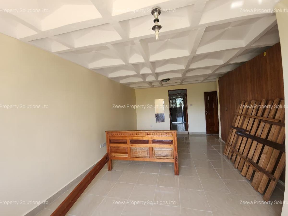 4 Bed House with En Suite in Runda - 13