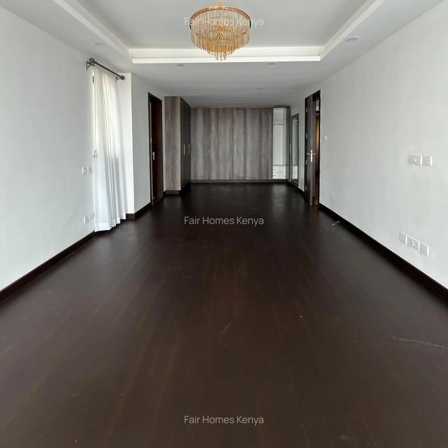 4 Bed Apartment with En Suite at Valley Arcade - 7