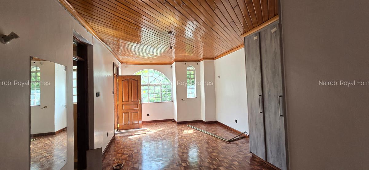 4 Bed Townhouse with En Suite at Off Convent Drive - 12