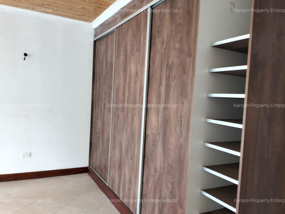 5 Bed Townhouse with En Suite in Rosslyn - 12