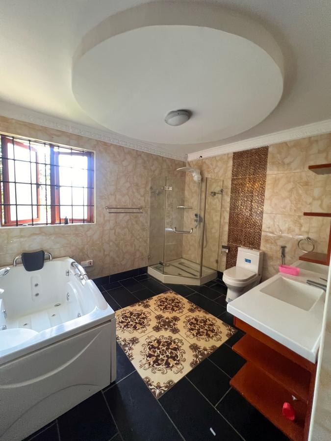 5 Bed Villa in Runda - 4