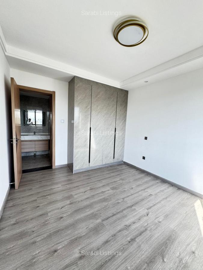 3 Bed Apartment with En Suite in Riverside - 5