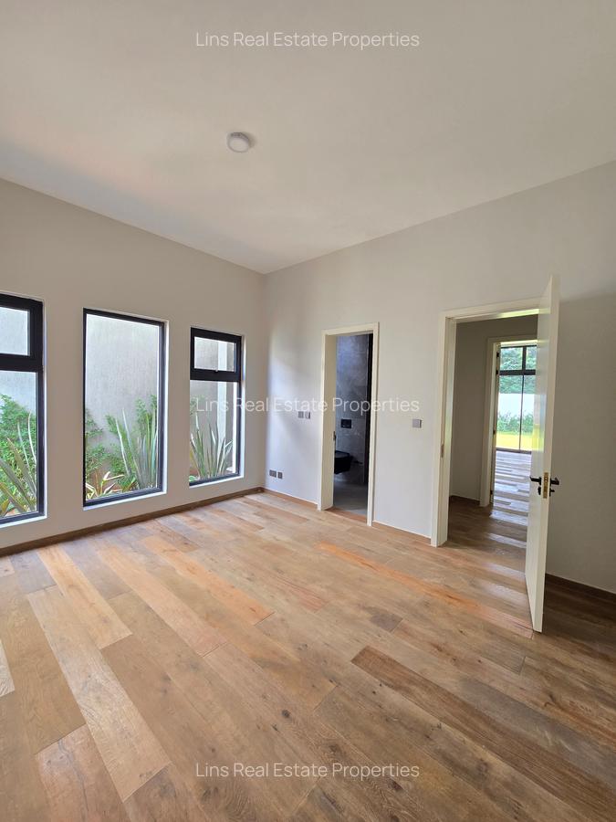 5 Bed Townhouse with En Suite in Runda - 12