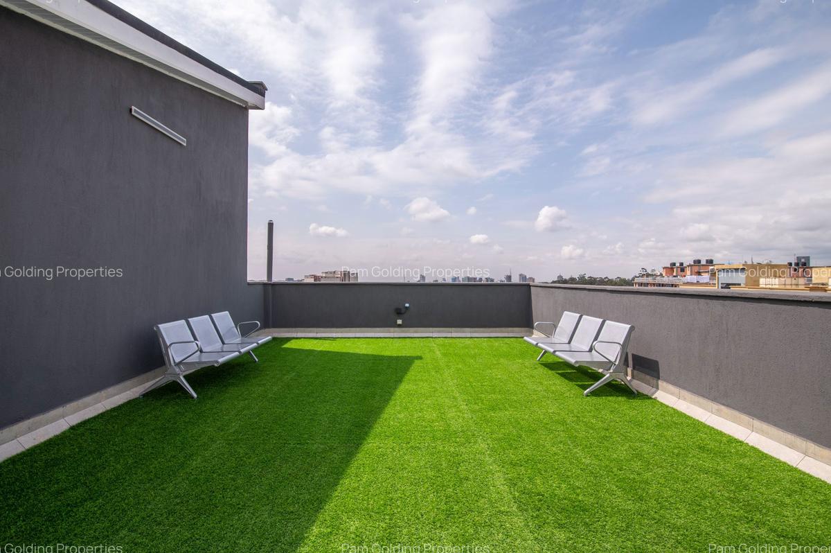 3 Bed Apartment with En Suite in Riverside - 19