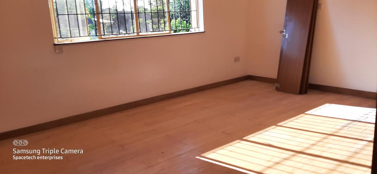 4 Bed Townhouse with En Suite in Runda - 5