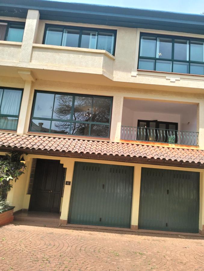 4 Bed Townhouse with En Suite in Westlands Area - 1