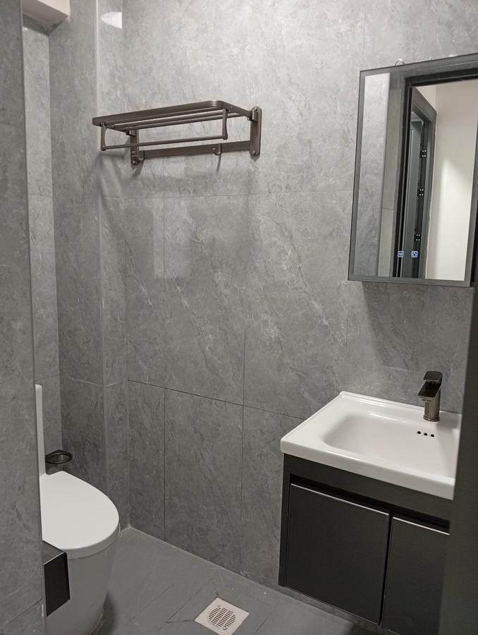 1 Bed Apartment with Gym in Kilimani - 14