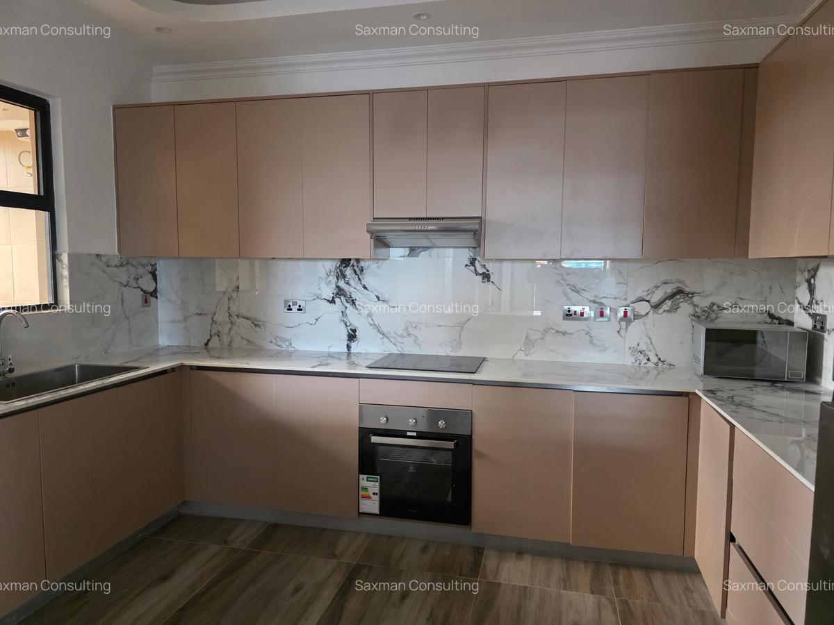 1 Bed Apartment with En Suite in Westlands Area - 11