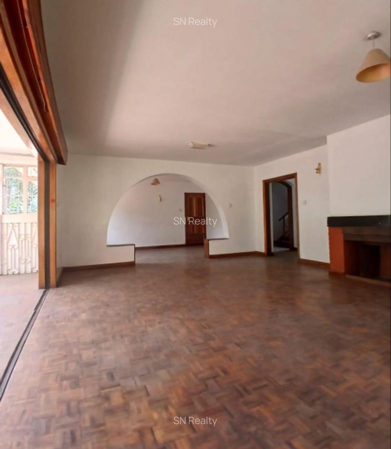 5 Bed Villa with En Suite at Mandera Road - 5