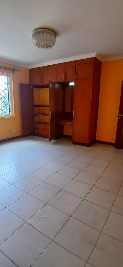 Serviced 4 Bed Apartment with En Suite at Lavington - 7