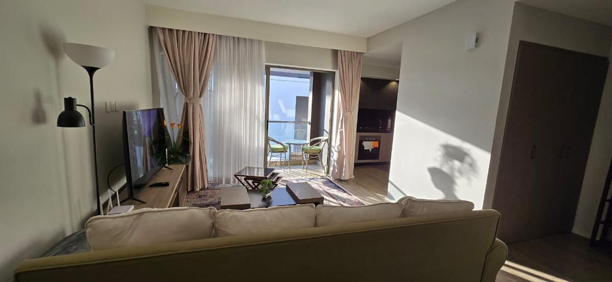 Serviced 2 Bed Apartment with En Suite at Red Hill - 3