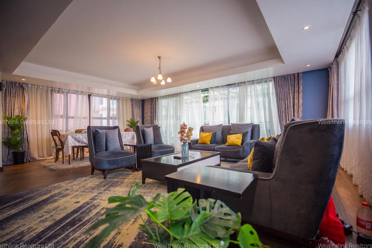 Serviced 2 Bed Apartment with En Suite in Kilimani - 12