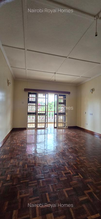4 Bed House with En Suite at Nyari Close - 10