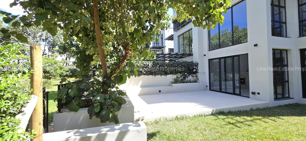 4 Bed Townhouse with En Suite in Runda - 3