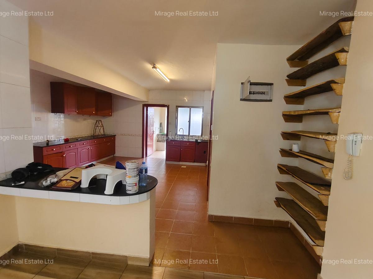 4 Bed Apartment with En Suite in Kilimani - 12