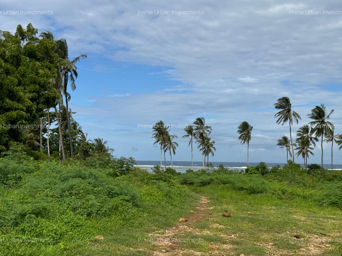 Land in Kikambala - 7