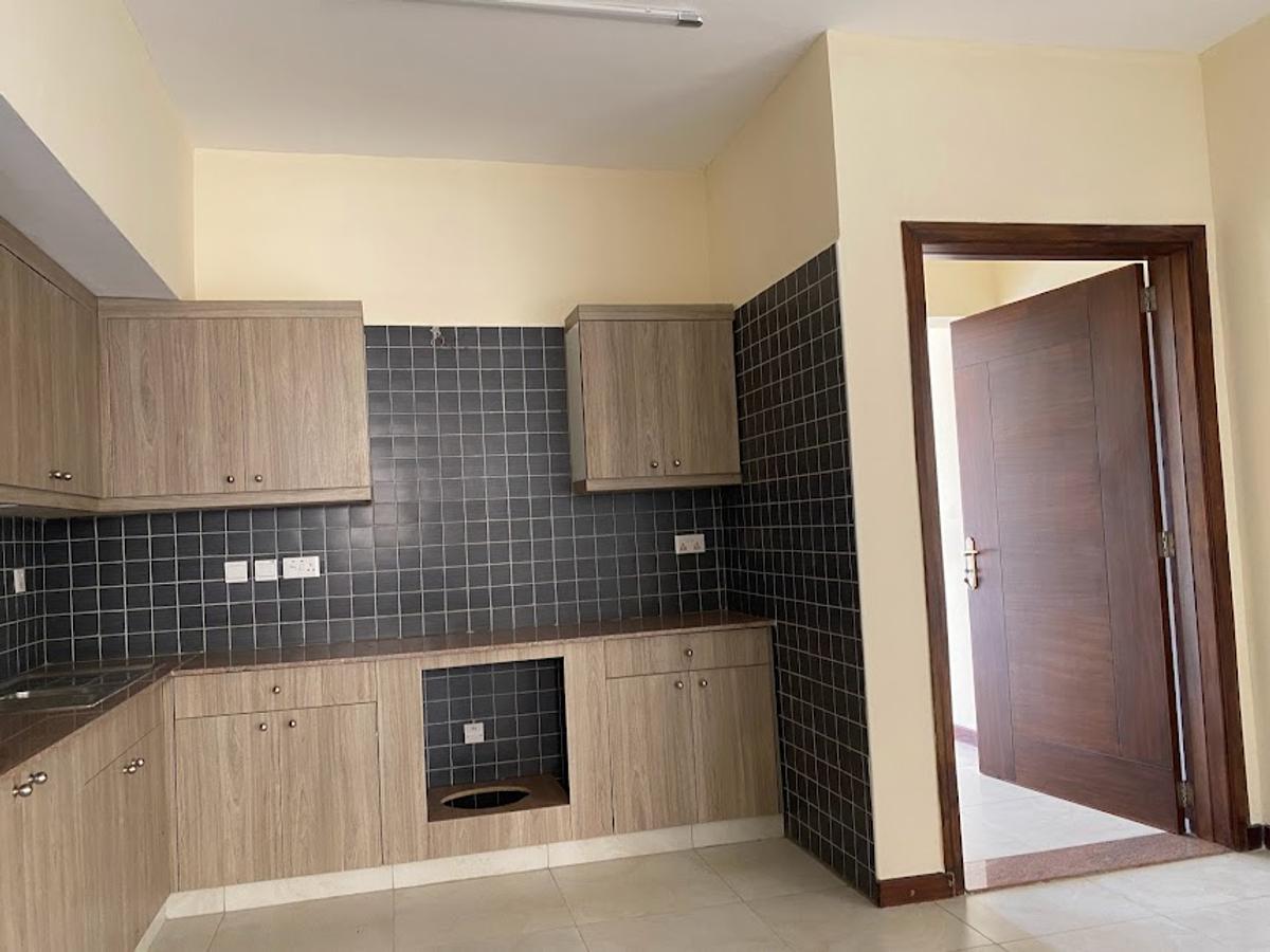 5 Bed Apartment with En Suite at Lavington - 12