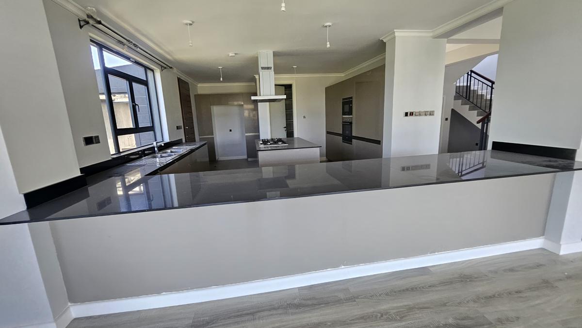 4 Bed Villa with En Suite in Kiambu Road - 4