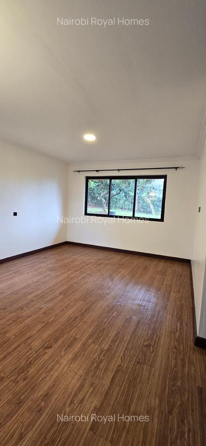 4 Bed House with En Suite at Loresho Crescent - 15