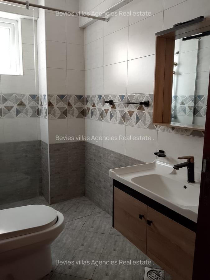 2 Bed Apartment with En Suite in General Mathenge - 3