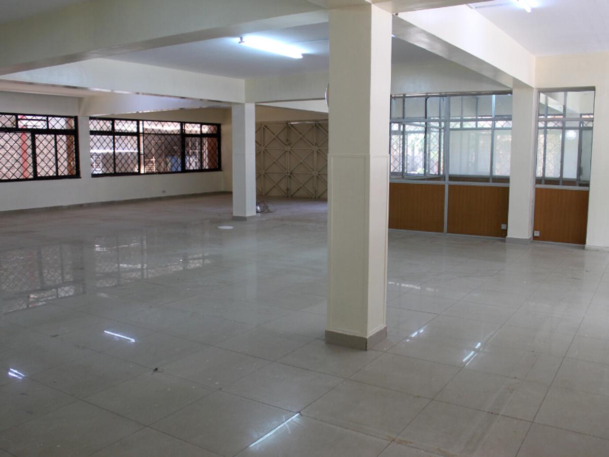 Commercial Property with Parking in Ruaraka - 9