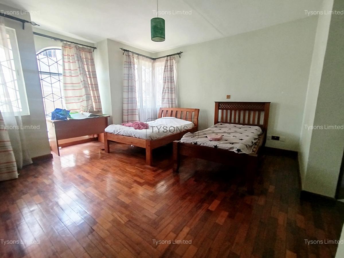 4 Bed House with En Suite at 5 Acre Close - 9