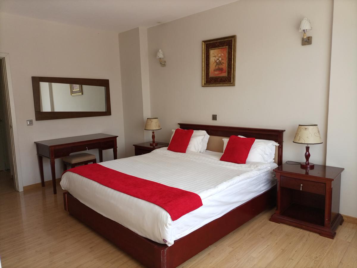 Serviced 1 Bed Apartment with En Suite in Westlands Area - 7