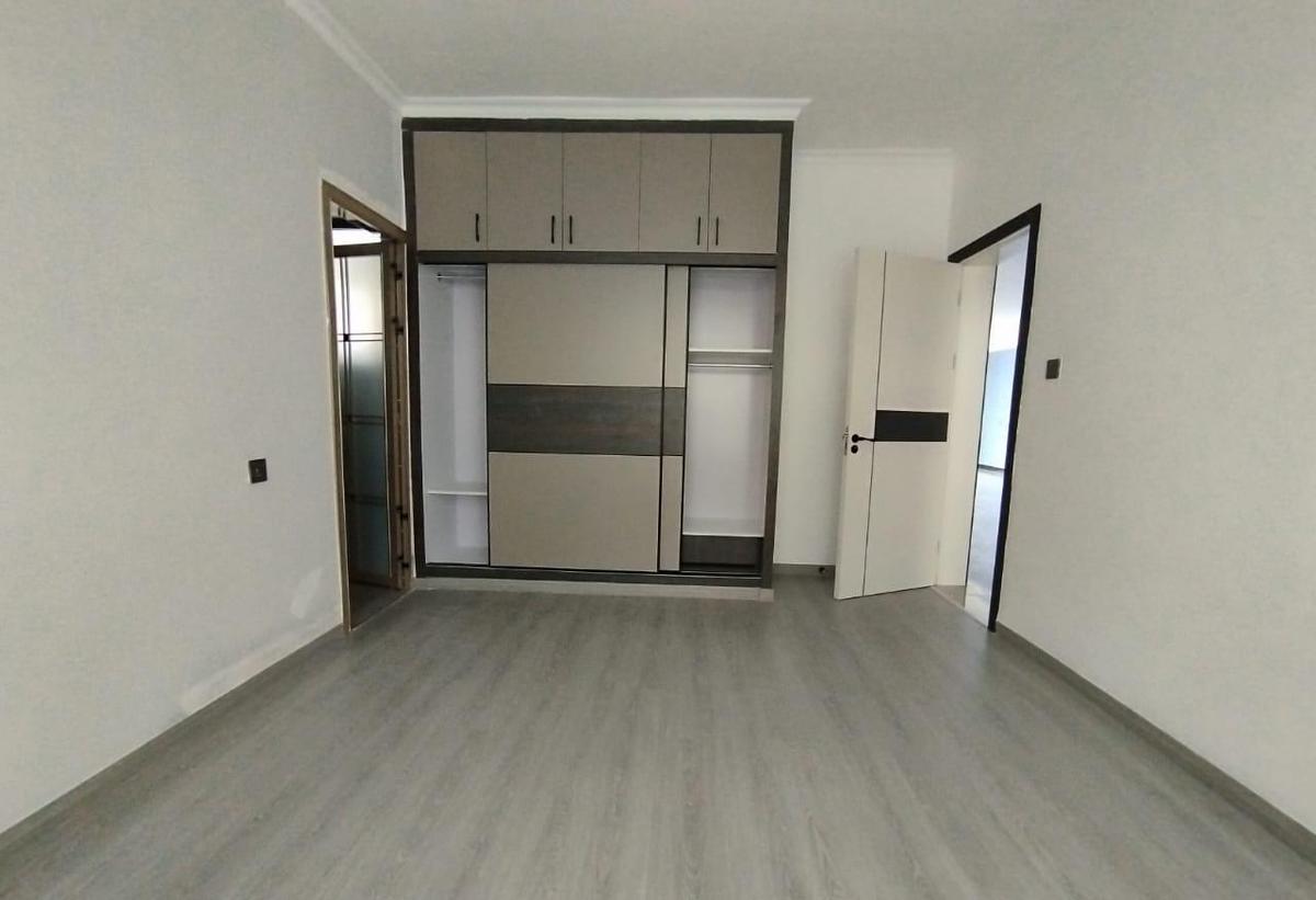 3 Bed Apartment with En Suite in Kilimani - 8