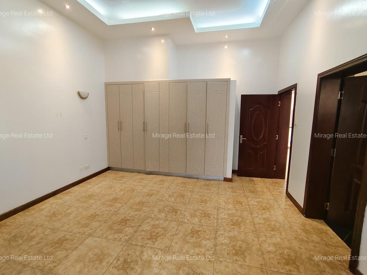 1 Bed Apartment with En Suite in Kilimani - 3