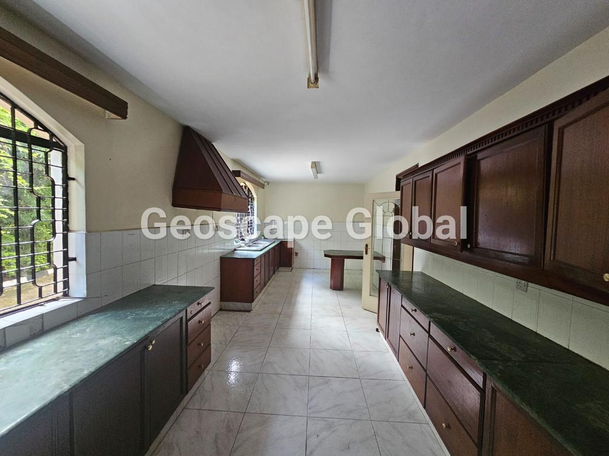 7 Bed House with En Suite in Kitisuru - 8