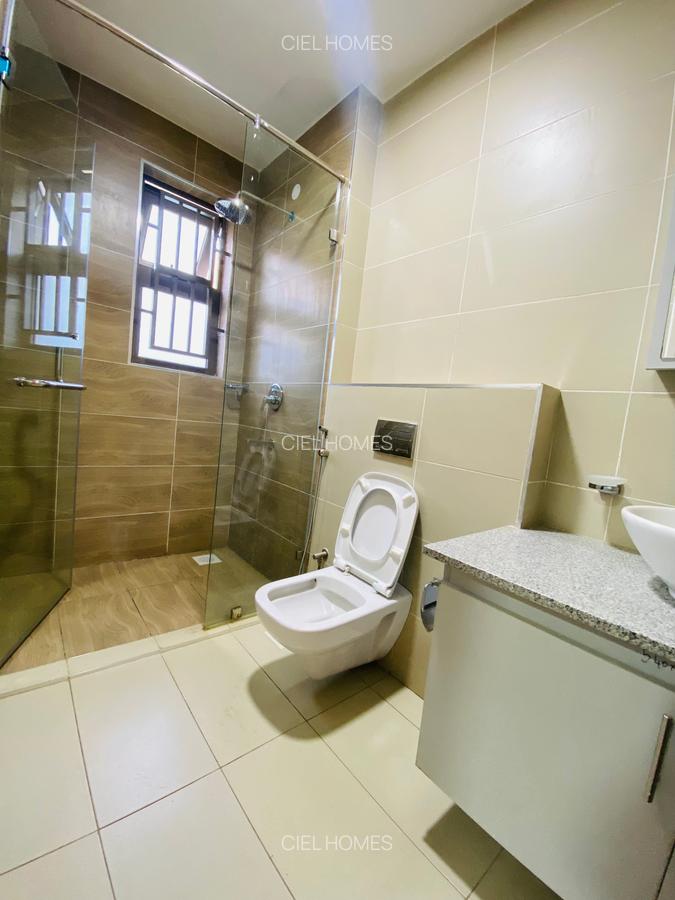 3 Bed Apartment with En Suite in Lavington - 16