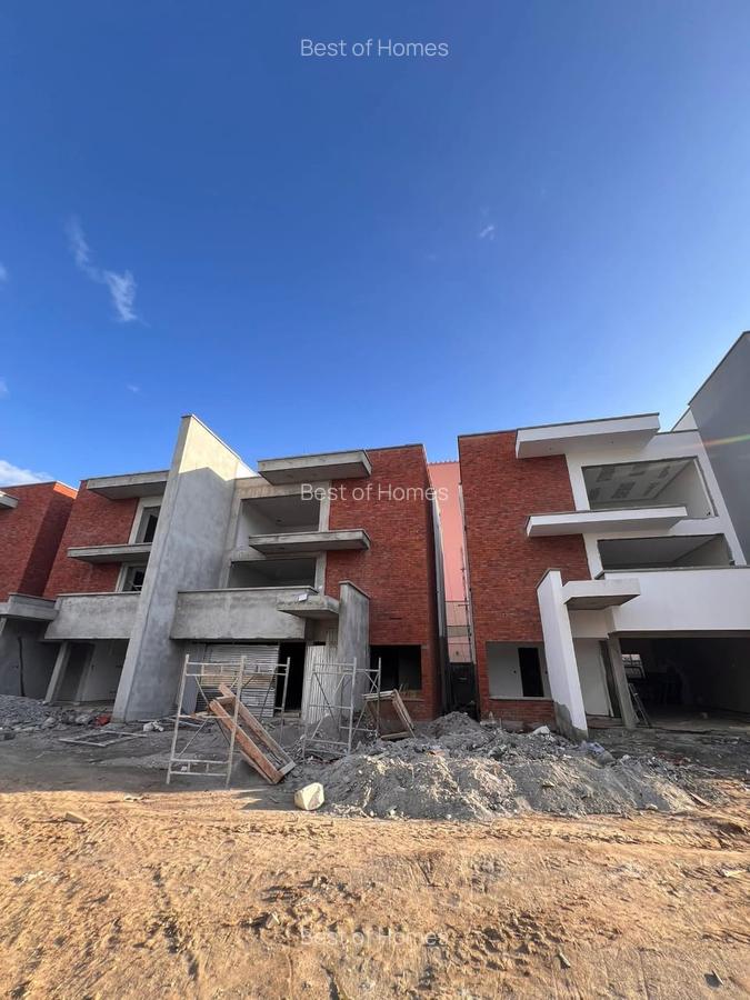 4 Bed Villa with En Suite in Langata - 6