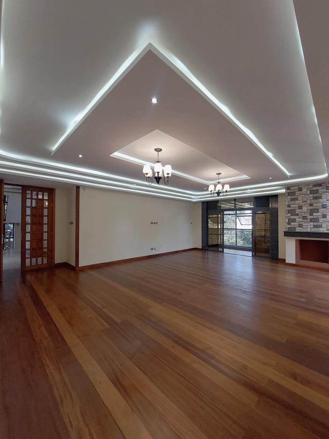 7 Bed Townhouse with En Suite in Nyari - 4