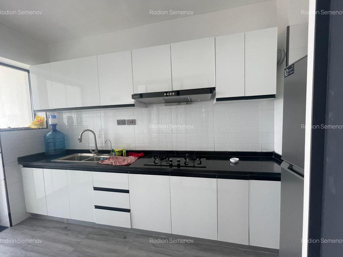 Furnished 2 Bed Apartment with En Suite at Wood Ave - 2