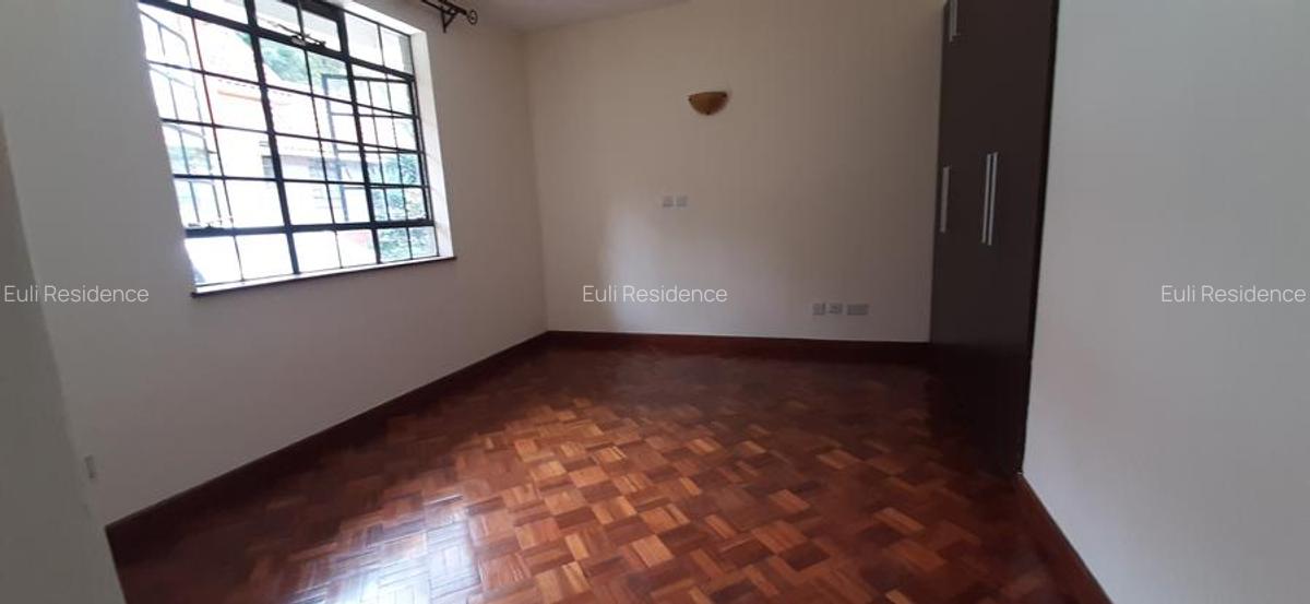 4 Bed Townhouse with En Suite at Chalbi Drive - 7