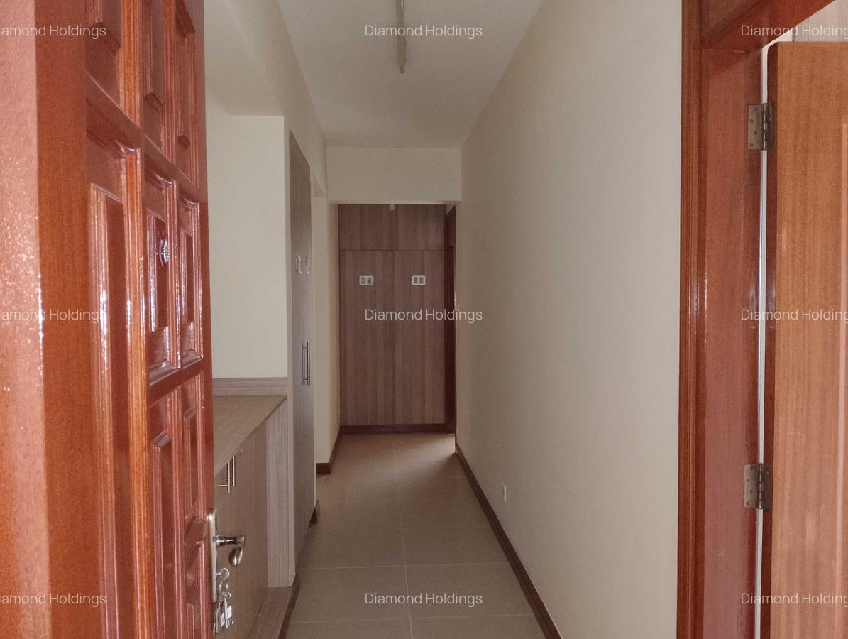 4 Bed Apartment with En Suite at Parklands - 9