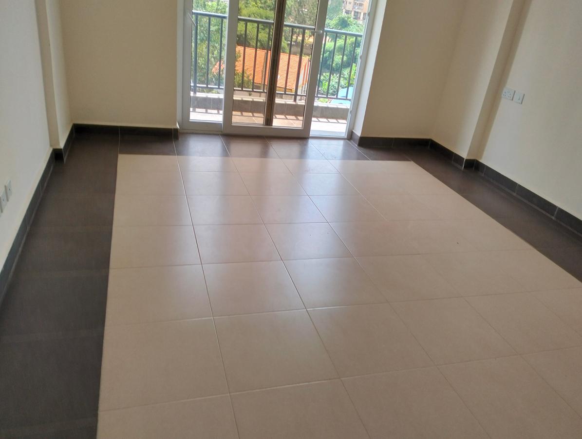 2 Bed Apartment with En Suite in Lavington - 2