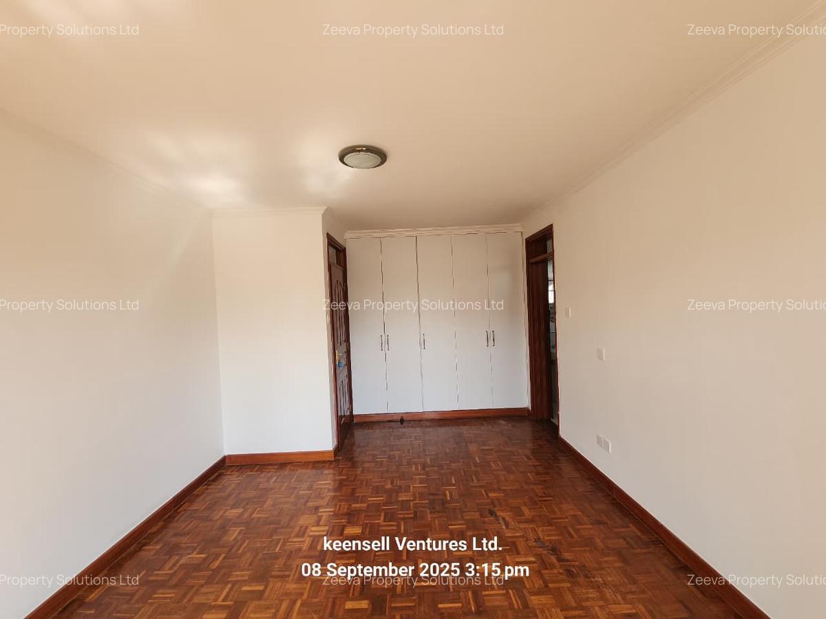 4 Bed Townhouse with En Suite in Nyari - 13