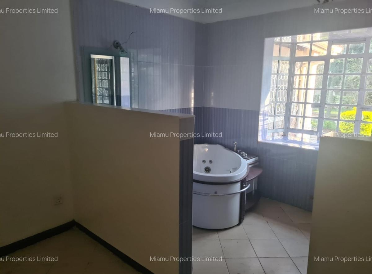 7 Bed House with En Suite at Njathaini Road - 5