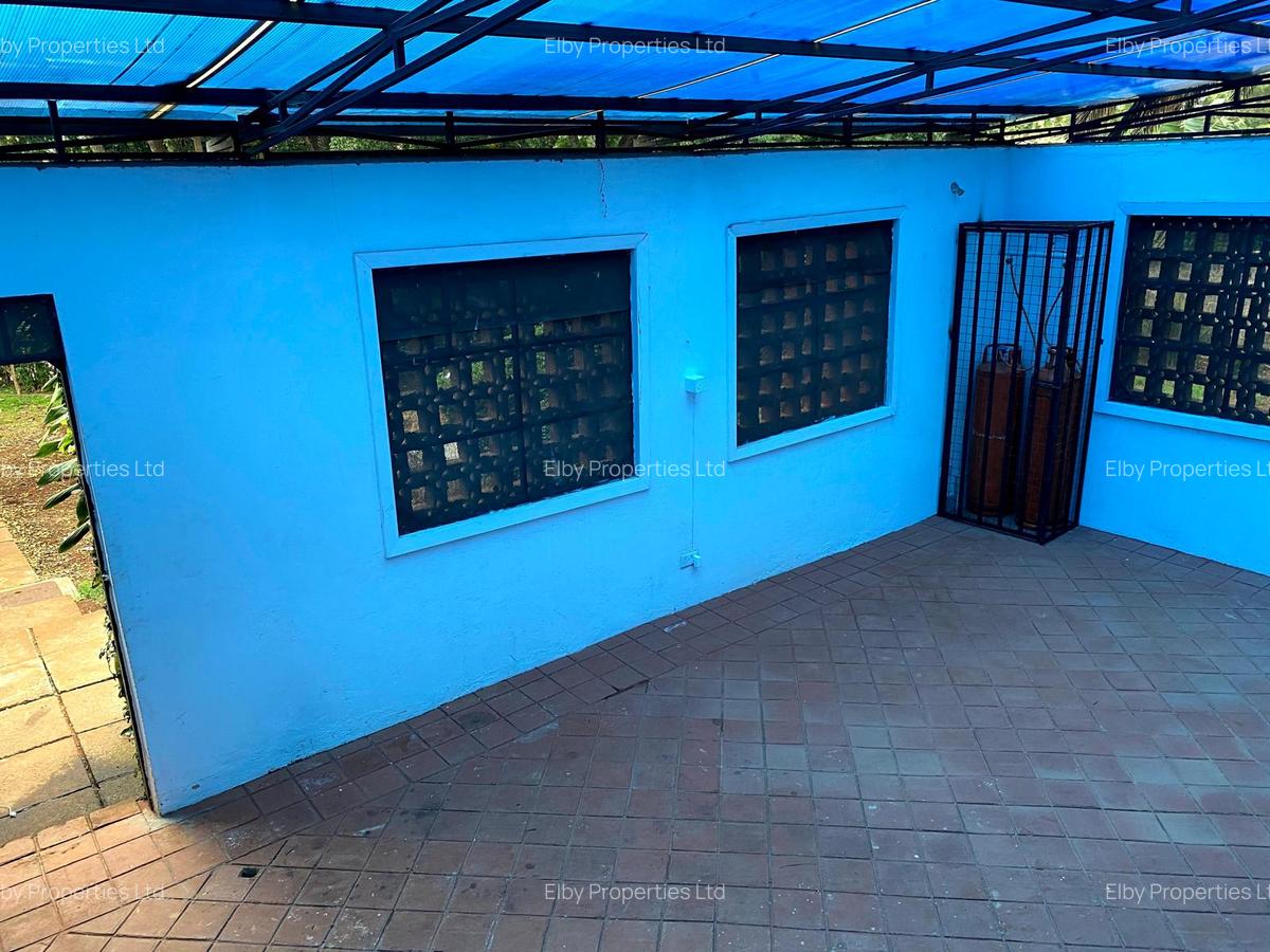 7 Bed House with En Suite in Runda - 19