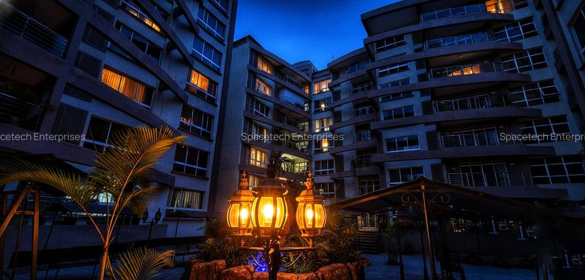 4 Bed Townhouse with En Suite in Westlands Area - 12