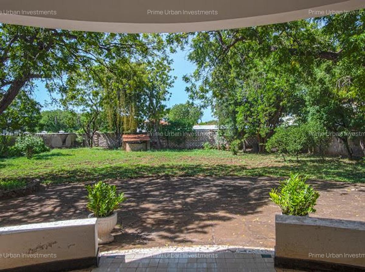 3 Bed Townhouse with En Suite in Nyali Area - 12